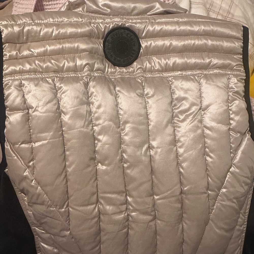 Calvin Klein Performance Metallic Silver Vest Wit… - image 4